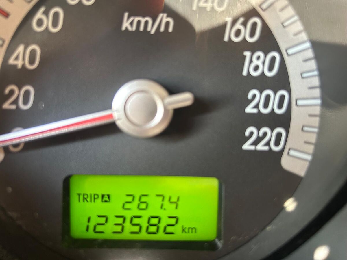 KIA SPORTAGE CUP 2.0 PETROL SPANISH LHD IN SPAIN 76000 MILES SUPERB 200